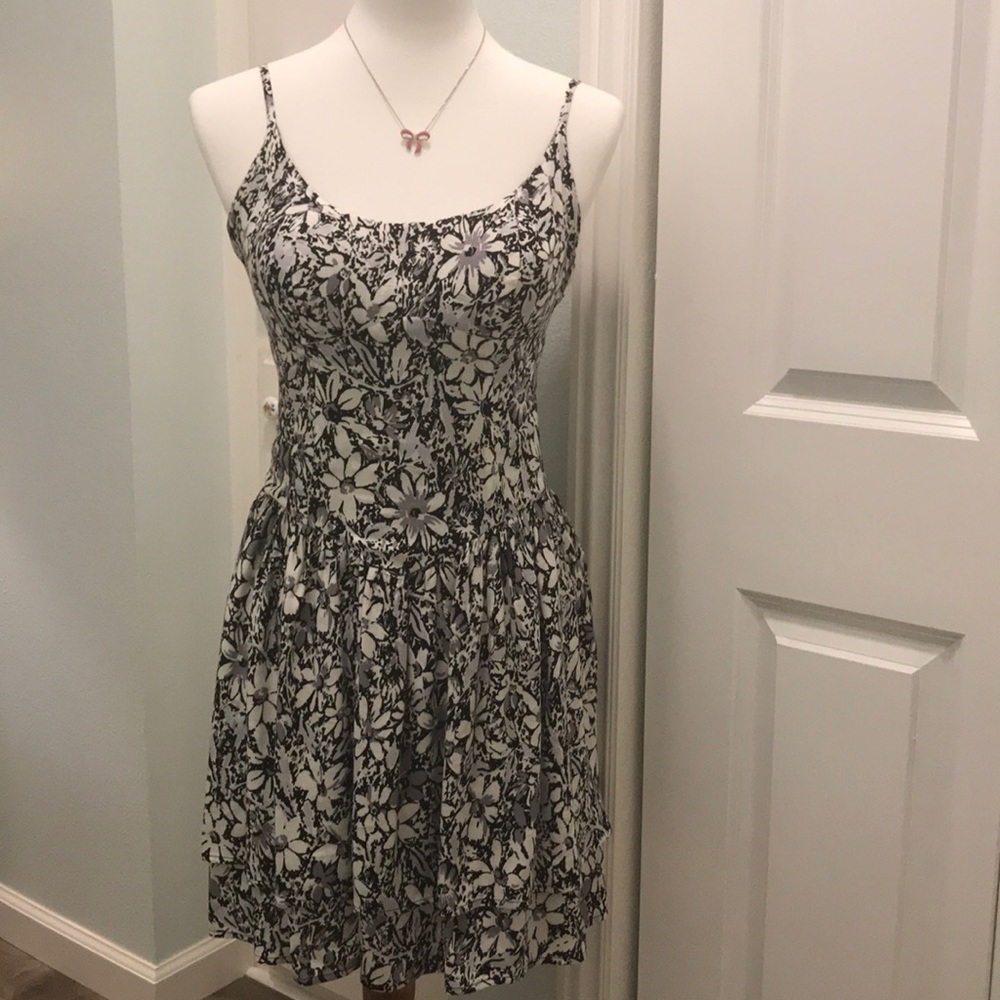 🔥QUICK SALE!🔥 - 💕A PERFECT SUMMER DRESS! NWOT!💕